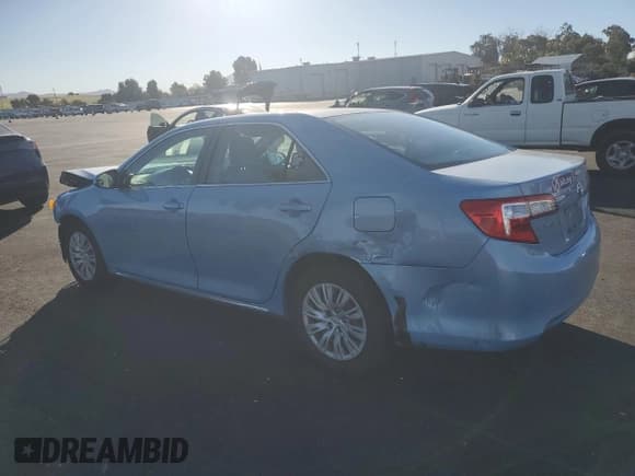 ✅ 2014 Toyota Camry XLE • VIN: 4T4BF1FK4ER360332 • Lot: 90710945. Listed on Copart with 230,479 mi. Free auction sales archive from the USA and detailed vehicle history report at DreamBid. Image 2.