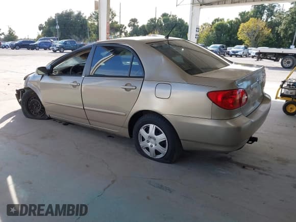 ✅ 2004 Toyota Corolla CE • VIN: 1NXBR32E14Z272799 • Lot: 43664394. Wystawiony na IAAI z przebiegiem 214 374 mil. Bezpłatny archiwum sprzedaży aukcyjnych z USA i szczegółowy raport historii pojazdu na DreamBid. Zdjęcie 3.
