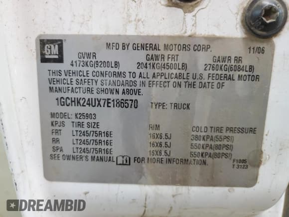 ✅ 2007 Chevrolet Silverado 2500HD Work Truck • VIN: 1GCHK24UX7E186570 • Лот: 79755624. Опубликован ранее на Copart с пробегом Не указан. Бесплатный доступ к архиву аукционных продаж из США и подробный отчёт об истории автомобиля на DreamBid. Изображение 12.