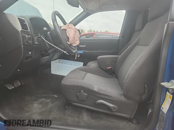 ✅ 2012 Chevrolet Colorado 1LT • VIN: 1GCCSCF98C8125557 • Lot: 91307355. Wystawiony na Copart z przebiegiem 85 379 mil. Bezpłatny archiwum sprzedaży aukcyjnych z USA i szczegółowy raport historii pojazdu na DreamBid. Zdjęcie 7.