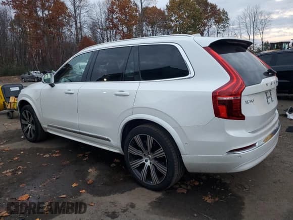 ✅ 2024 Volvo XC90 Plus • VIN: YV4H60LE0R1218968 • Lot: 91242815. Wystawiony na Copart z przebiegiem 16 447 mil. Bezpłatny archiwum sprzedaży aukcyjnych z USA i szczegółowy raport historii pojazdu na DreamBid. Zdjęcie 2.