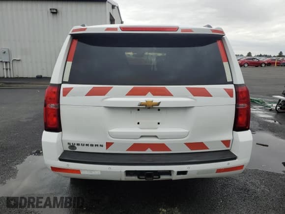 ✅ 2018 Chevrolet Suburban LT • VIN: 1GNSKHKC7JR211323 • Lot: 91936545. Wystawiony na Copart z przebiegiem 365 368 mil. Bezpłatny archiwum sprzedaży aukcyjnych z USA i szczegółowy raport historii pojazdu na DreamBid. Zdjęcie 6.