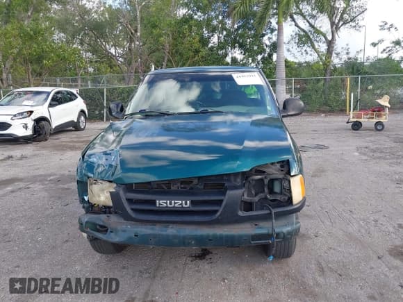 ✅ 1997 Isuzu Hombre S • VIN: 1GGCS1445V8656678 • Lot: 41953915. Wystawiony na IAAI z przebiegiem 114 797 mil. Bezpłatny archiwum sprzedaży aukcyjnych z USA i szczegółowy raport historii pojazdu na DreamBid. Zdjęcie 6.