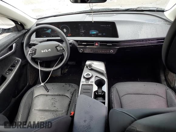 ✅ 2023 Kia EV6 Wind • VIN: KNDC3DLC0P5122467 • Лот: 61112594. Опубликован ранее на Copart с пробегом 9 645 миль. Бесплатный доступ к архиву аукционных продаж из США и подробный отчёт об истории автомобиля на DreamBid. Изображение 8.