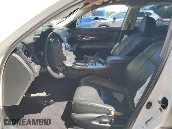 ✅ 2016 Infiniti Q70 • VIN: JN1BY1PR4GM720564 • Lot: 80256945. Listed on Copart with 191,448 mi. Free auction sales archive from the USA and detailed vehicle history report at DreamBid. Image 7.