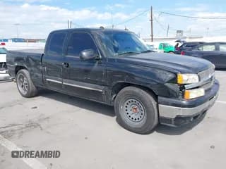 ✅ 2005 Chevrolet Silverado 1500 LS • VIN: 2GCEC19T151399965 • Лот: 43272976. Опубликован ранее на IAAI с пробегом 294 558 миль. Бесплатный доступ к архиву аукционных продаж из США и подробный отчёт об истории автомобиля на DreamBid. Изображение 1.