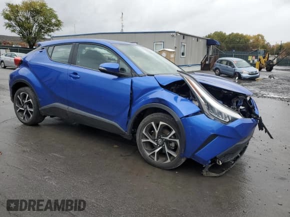 ✅ 2021 Toyota C-HR XLE • VIN: NMTKHMBX7MR122228 • Лот: 86479765. Опубликован ранее на Copart с пробегом 6 724 миль. Бесплатный доступ к архиву аукционных продаж из США и подробный отчёт об истории автомобиля на DreamBid. Изображение 4.