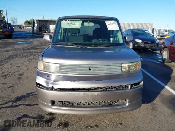 ✅ 2006 Scion xB • VIN: JTLKT324464039570 • Лот: 41506716. Опубликован ранее на IAAI с пробегом 176 220 миль. Бесплатный доступ к архиву аукционных продаж из США и подробный отчёт об истории автомобиля на DreamBid. Изображение 12.