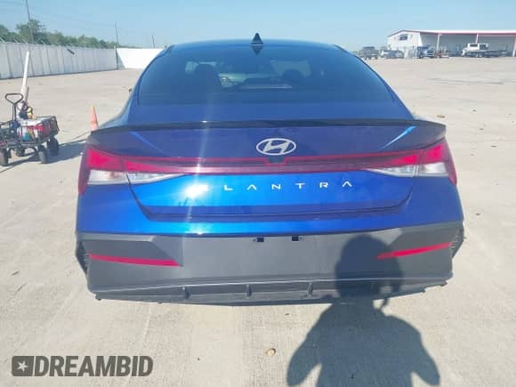 2025 Hyundai Elantra SEL Sport with VIN KMHLM4DGXSU992610, listed as a IAAI auction lot 43319490 with 1,894 mi miles and . Bid and sale history available at DreamBid. Image 16.