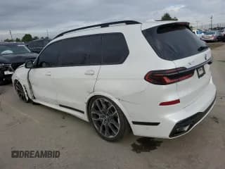 ✅ 2025 BMW X7 xDrive40i • VIN: 5UX23EM06S9W31517 • Лот: 93693105. Опубликован ранее на Copart с пробегом Не указан. Бесплатный доступ к архиву аукционных продаж из США и подробный отчёт об истории автомобиля на DreamBid. Изображение 2.