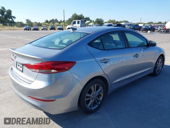 ✅ 2017 Hyundai Elantra Value Edition • VIN: 5NPD84LF7HH080526 • Lot: 43423273. Listed on IAAI with 120,311 mi. Free auction sales archive from the USA and detailed vehicle history report at DreamBid. Image 4.