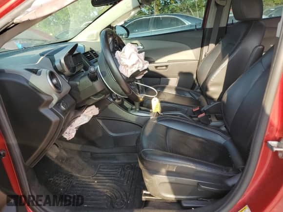 2015 Chevrolet Sonic LTZ с VIN 1G1JE5SB4F4182264, выставлен на аукционе Copart как лот 68583604 с пробегом 114 785 миль миль и Списание • Salvage title. История ставок и продаж доступна на DreamBid. Изображение 7.