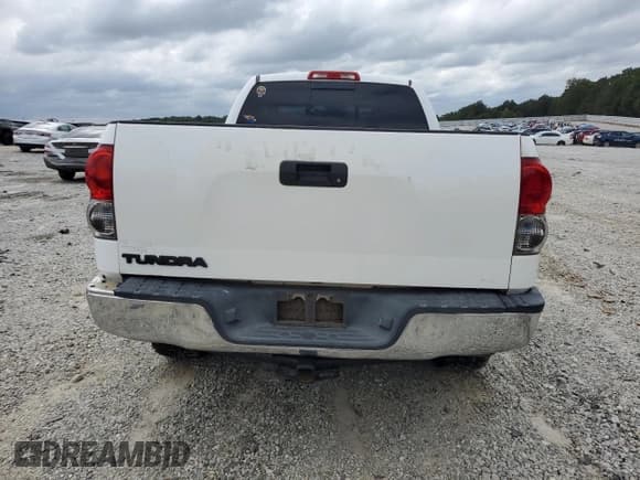 ✅ 2008 Toyota Tundra • VIN: 5TFRU54128X007479 • Lot: 81874945. Wystawiony na Copart z przebiegiem 242 894 mil. Bezpłatny archiwum sprzedaży aukcyjnych z USA i szczegółowy raport historii pojazdu na DreamBid. Zdjęcie 6.