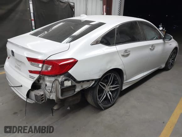 ✅ 2022 Honda Accord Touring • VIN: 1HGCV3F9XNA018224 • Лот: 42314648. Опубликован ранее на IAAI с пробегом 125 790 миль. Бесплатный доступ к архиву аукционных продаж из США и подробный отчёт об истории автомобиля на DreamBid. Изображение 4.