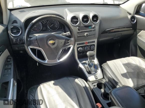 ✅ 2013 Chevrolet Captiva Sport LTZ • VIN: 3GNFL4EK9DS522621 • Lot: 83818865. Wystawiony na Copart z przebiegiem 113 210 mil. Bezpłatny archiwum sprzedaży aukcyjnych z USA i szczegółowy raport historii pojazdu na DreamBid. Zdjęcie 8.