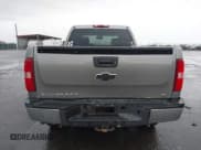 ✅ 2009 Chevrolet Silverado 2500HD LT • VIN: 1GCHK53K59F149540 • Lot: 43711692. Wystawiony na IAAI z przebiegiem 259 012 mil. Bezpłatny archiwum sprzedaży aukcyjnych z USA i szczegółowy raport historii pojazdu na DreamBid. Zdjęcie 16.