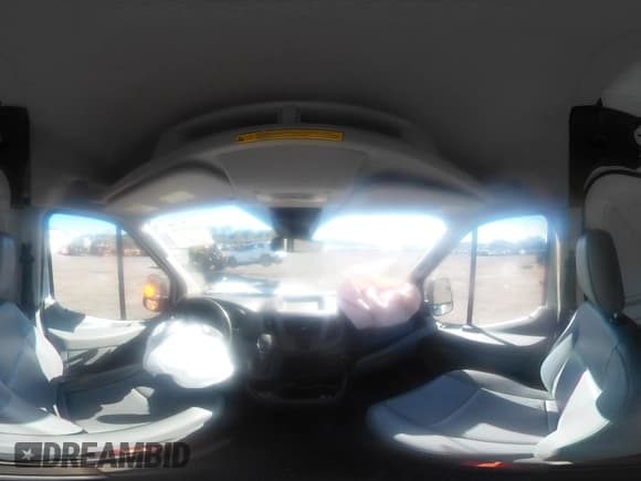 ✅ 2018 Ford Transit • VIN: 1FTYR3XM6JKA72104 • Лот: 43410704. Опубликован ранее на IAAI с пробегом 111 659 миль. Бесплатный доступ к архиву аукционных продаж из США и подробный отчёт об истории автомобиля на DreamBid. Изображение 18.