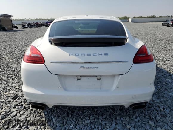 ✅ 2011 Porsche Panamera • VIN: WP0AA2A73BL020592 • Лот: 82597965. Опубликован ранее на Copart с пробегом 57 946 миль. Бесплатный доступ к архиву аукционных продаж из США и подробный отчёт об истории автомобиля на DreamBid. Изображение 6.