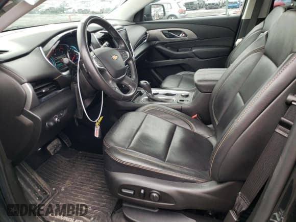 ✅ 2018 Chevrolet Traverse LT • VIN: 1GNEVHKW5JJ246536 • Lot: 73274812. Wystawiony na Copart z przebiegiem 46 175 mil. Bezpłatny archiwum sprzedaży aukcyjnych z USA i szczegółowy raport historii pojazdu na DreamBid. Zdjęcie 7.