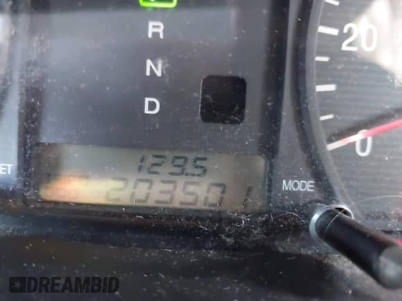 2003 Hyundai Sonata GLS z VIN KMHWF35H03A872584, wystawiony jako IAAI lot #41538079 z przebiegiem 203 501 mil mil oraz . Historia ofert i sprzedaży dostępna na DreamBid. Obrazek 15.