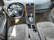 ✅ 2006 Saturn VUE • VIN: 5GZCZ53446S900698 • Lot: 54769045. Wystawiony na Copart z przebiegiem 180 732 mil. Bezpłatny archiwum sprzedaży aukcyjnych z USA i szczegółowy raport historii pojazdu na DreamBid. Zdjęcie 8.