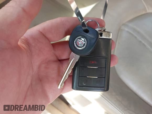 ✅ 2010 Cadillac CTS Luxury • VIN: 1G6DE5EG0A0145856 • Lot: 42293593. Wystawiony na IAAI z przebiegiem 89 742 mil. Bezpłatny archiwum sprzedaży aukcyjnych z USA i szczegółowy raport historii pojazdu na DreamBid. Zdjęcie 11.