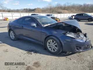 2008 Hyundai Tiburon GS z VIN KMHHM66D28U285238, wystawiony jako Copart lot #45735275 z przebiegiem 94 985 mil mil oraz Szkoda całkowita • Salvage title. Historia ofert i sprzedaży dostępna na DreamBid. Obrazek 1.
