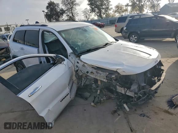 ✅ 2018 Jeep Grand Cherokee Limited • VIN: 1C4RJFBG3JC308233 • Lot: 95442075. Listed on Copart with 63,761 mi. Free auction sales archive from the USA and detailed vehicle history report at DreamBid. Image 4.