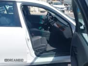 ✅ 2007 BMW 5 Series 550i • VIN: WBANB53537CP08348 • Lot: 43539262. Listed on IAAI with 39,037 mi. Free auction sales archive from the USA and detailed vehicle history report at DreamBid. Image 5.