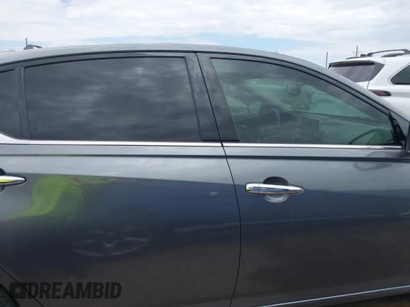 ✅ 2020 Nissan Altima SL • VIN: 1N4BL4EV1LC181176 • Lot: 42594158. Wystawiony na IAAI z przebiegiem 81 980 mil. Bezpłatny archiwum sprzedaży aukcyjnych z USA i szczegółowy raport historii pojazdu na DreamBid. Zdjęcie 13.