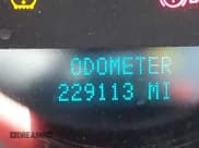 ✅ 2007 Chevrolet Silverado 1500 1LT • VIN: 2GCEC13J671716942 • Lot: 42616878. Wystawiony na IAAI z przebiegiem 229 113 mil. Bezpłatny archiwum sprzedaży aukcyjnych z USA i szczegółowy raport historii pojazdu na DreamBid. Zdjęcie 16.