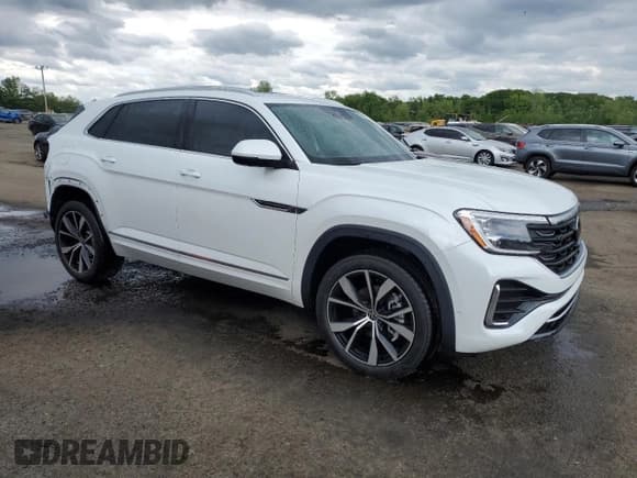 ✅ 2025 Volkswagen Atlas SEL Premium R-Line • VIN: 1V2FE2CAXSC215638 • Lot: 56838725. Listed on Copart with 1,821 mi. Free auction sales archive from the USA and detailed vehicle history report at DreamBid. Image 4.