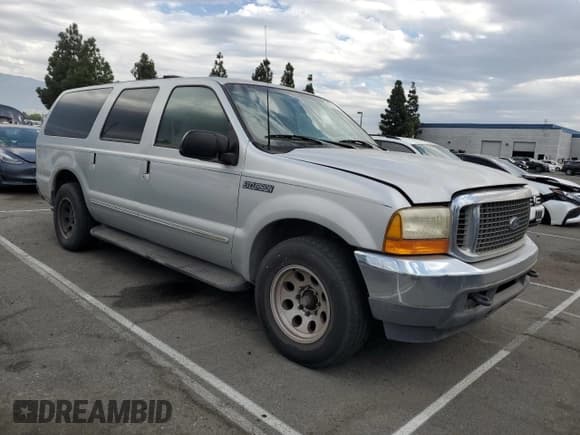 ✅ 2000 Ford Excursion XLT • VIN: 1FMNU40S9YEC70390 • Лот: 85738085. Опубликован ранее на Copart с пробегом 160 820 миль. Бесплатный доступ к архиву аукционных продаж из США и подробный отчёт об истории автомобиля на DreamBid. Изображение 4.