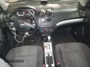 ✅ 2010 Chevrolet Aveo 1LT • VIN: KL1TD5DE4AB048635 • Lot: 71936674. Wystawiony na Copart z przebiegiem Nie podano. Bezpłatny archiwum sprzedaży aukcyjnych z USA i szczegółowy raport historii pojazdu na DreamBid. Zdjęcie 8.