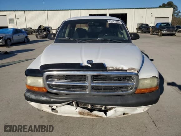 ✅ 2004 Dodge Dakota Sport • VIN: 1D7HL38K34S561259 • Lot: 83047884. Wystawiony na Copart z przebiegiem 118 565 mil. Bezpłatny archiwum sprzedaży aukcyjnych z USA i szczegółowy raport historii pojazdu na DreamBid. Zdjęcie 5.