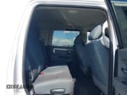 ✅ 2018 Ram 2500 Big Horn • VIN: 3C6UR5ML3JG359629 • Lot: 42236067. Wystawiony na IAAI z przebiegiem 137 450 mil. Bezpłatny archiwum sprzedaży aukcyjnych z USA i szczegółowy raport historii pojazdu na DreamBid. Zdjęcie 8.