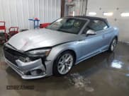 ✅ 2022 Audi A5 Cabriolet Premium • VIN: WAU2AGF58NN004984 • Lot: 41605019. Wystawiony na IAAI z przebiegiem 56 415 mil. Bezpłatny archiwum sprzedaży aukcyjnych z USA i szczegółowy raport historii pojazdu na DreamBid. Zdjęcie 2.