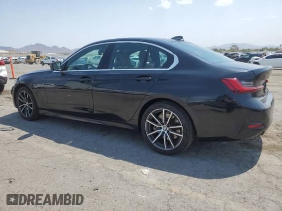 2022 BMW 3 Series 330i z VIN 3MW5R1J07N8C37031, wystawiony jako Copart lot #64571865 z przebiegiem 70 832 mil mil oraz Szkoda całkowita • Salvage title. Historia ofert i sprzedaży dostępna na DreamBid. Obrazek 2.