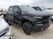 ✅ 2020 Chevrolet Silverado 1500 LT Trail Boss • VIN: 3GCPYFED1LG288925 • Lot: 77736964. Wystawiony na Copart z przebiegiem 69 702 mil. Bezpłatny archiwum sprzedaży aukcyjnych z USA i szczegółowy raport historii pojazdu na DreamBid. Zdjęcie 4.
