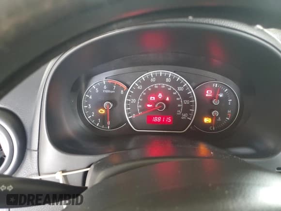 ✅ 2008 Suzuki SX4 • VIN: JS2YB413085111570 • Lot: 68120625. Wystawiony na Copart z przebiegiem 188 115 mil. Bezpłatny archiwum sprzedaży aukcyjnych z USA i szczegółowy raport historii pojazdu na DreamBid. Zdjęcie 9.