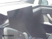 ✅ 2022 Tesla Model X Plaid • VIN: 7SAXCBE69NF354836 • Лот: 42405648. Опубликован ранее на IAAI с пробегом Не указан. Бесплатный доступ к архиву аукционных продаж из США и подробный отчёт об истории автомобиля на DreamBid. Изображение 18.