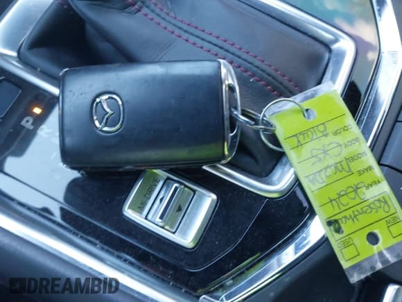 ✅ 2024 Mazda CX-5 Premium • VIN: JM3KFBDY5R0404631 • Lot: 41285440. Wystawiony na IAAI z przebiegiem 15 750 mil. Bezpłatny archiwum sprzedaży aukcyjnych z USA i szczegółowy raport historii pojazdu na DreamBid. Zdjęcie 11.