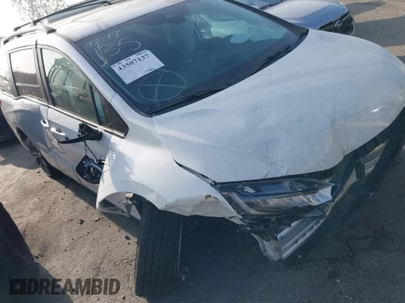 ✅ 2025 Honda Odyssey Touring • VIN: 5FNRL6H83SB005645 • Lot: 43507137. Listed on IAAI with 6,051 mi. Free auction sales archive from the USA and detailed vehicle history report at DreamBid. Image 1.