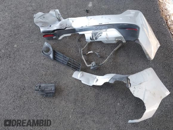 ✅ 2021 Nissan Versa SV • VIN: 3N1CN8EV9ML868088 • Lot: 43041690. Listed on IAAI with 88,057 mi. Free auction sales archive from the USA and detailed vehicle history report at DreamBid. Image 12.