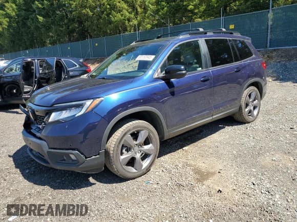 ✅ 2021 Honda Passport Touring • VIN: 5FNYF8H92MB042258 • Lot: 68150945. Listed on Copart with 60,684 mi. Free auction sales archive from the USA and detailed vehicle history report at DreamBid. Image 1.