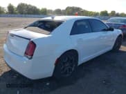 ✅ 2017 Chrysler 300 S • VIN: 2C3CCAGG6HH512788 • Lot: 43476510. Listed on IAAI with 148,595 mi. Free auction sales archive from the USA and detailed vehicle history report at DreamBid. Image 4.