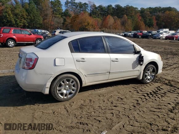 ✅ 2010 Nissan Sentra 2.0 • VIN: 3N1AB6AP6AL630321 • Lot: 90251445. Listed on Copart with 188,584 mi. Free auction sales archive from the USA and detailed vehicle history report at DreamBid. Image 3.