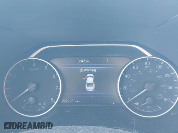 ✅ 2016 Nissan Maxima SR • VIN: 1N4AA6AP7GC377651 • Lot: 42646083. Listed on IAAI with 227,256 mi. Free auction sales archive from the USA and detailed vehicle history report at DreamBid. Image 7.