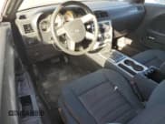 ✅ 2010 Dodge Challenger SE • VIN: 2B3CJ4DV4AH300551 • Lot: 83276104. Wystawiony na Copart z przebiegiem 123 017 mil. Bezpłatny archiwum sprzedaży aukcyjnych z USA i szczegółowy raport historii pojazdu na DreamBid. Zdjęcie 8.