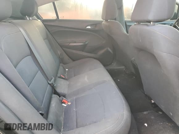 ✅ 2018 Chevrolet Cruze LS • VIN: 1G1BB5SM7J7203839 • Lot: 84742265. Listed on Copart with 87,543 mi. Free auction sales archive from the USA and detailed vehicle history report at DreamBid. Image 10.